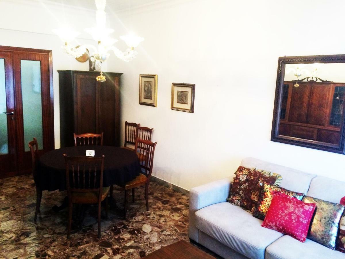 Roma Manuela'S Cozy Guest House Trastevere Екстериор снимка